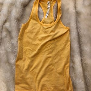 Lululemon Swiftly Tech Racerback - Size 4